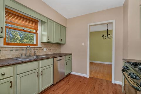 Tiny photo for 2522 Indiana Avenue, Lansing, IL 60438 (MLS # 12509110)