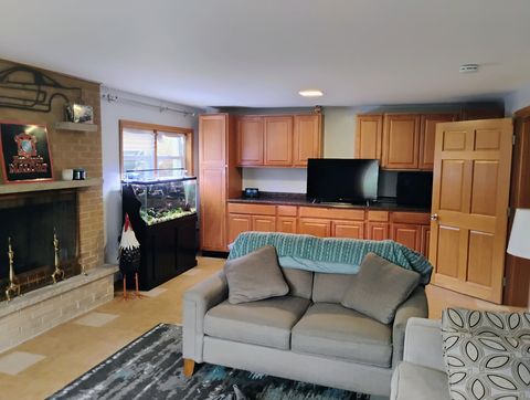 Tiny photo for 904 S Edward Street, Mount Prospect, IL 60056 (MLS # 12646706)