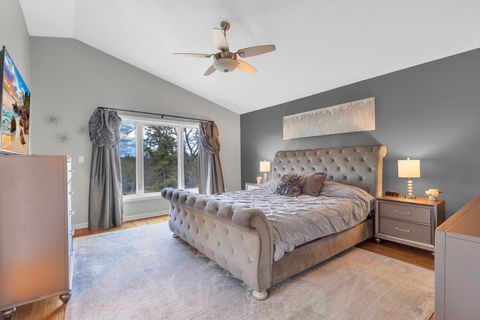 Tiny photo for 30949 N Leesley Court, Libertyville, IL 60048 (MLS # 12621061)