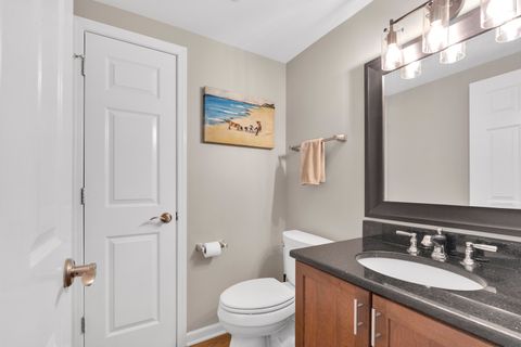 Tiny photo for 30949 N Leesley Court, Libertyville, IL 60048 (MLS # 12621061)