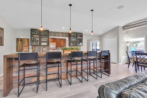 Tiny photo for 30949 N Leesley Court, Libertyville, IL 60048 (MLS # 12621061)