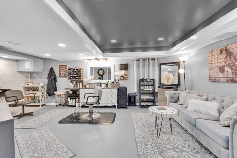 Tiny photo for 30949 N Leesley Court, Libertyville, IL 60048 (MLS # 12621061)