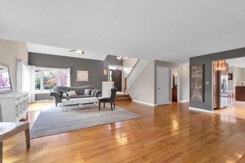 Tiny photo for 30949 N Leesley Court, Libertyville, IL 60048 (MLS # 12621061)