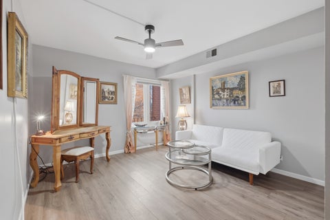 Tiny photo for 2046 Saint Johns Avenue #3E, Highland Park, IL 60035 (MLS # 12673665)