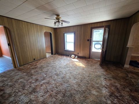 Tiny photo for 2313 N 7th Street, Clinton, IA 52732 (MLS # 12602319)