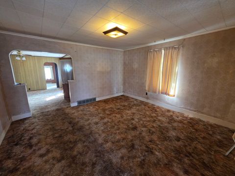 Tiny photo for 2313 N 7th Street, Clinton, IA 52732 (MLS # 12602319)