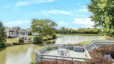 Tiny photo for 9 Derby Court, Grayslake, IL 60030 (MLS # 12479495)