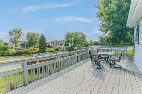 Tiny photo for 9 Derby Court, Grayslake, IL 60030 (MLS # 12479495)