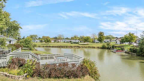 Tiny photo for 9 Derby Court, Grayslake, IL 60030 (MLS # 12479495)