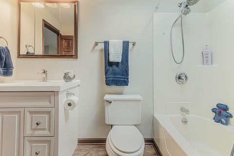 Tiny photo for 9 Derby Court, Grayslake, IL 60030 (MLS # 12479495)