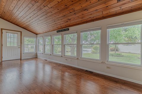 Tiny photo for 9 Derby Court, Grayslake, IL 60030 (MLS # 12479495)