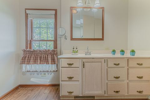 Tiny photo for 9 Derby Court, Grayslake, IL 60030 (MLS # 12479495)