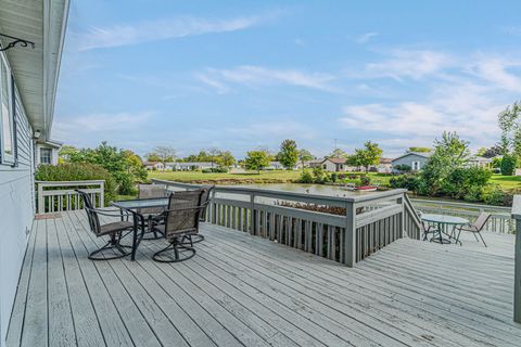 Tiny photo for 9 Derby Court, Grayslake, IL 60030 (MLS # 12479495)