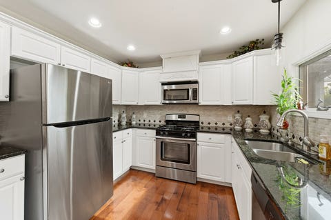 Tiny photo for 32 E Rickard Drive, Oswego, IL 60543 (MLS # 12706835)