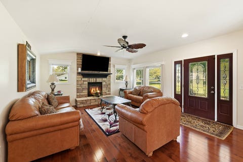 Tiny photo for 32 E Rickard Drive, Oswego, IL 60543 (MLS # 12706835)