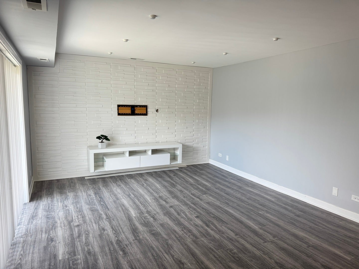 263 S Clubhouse Drive 312