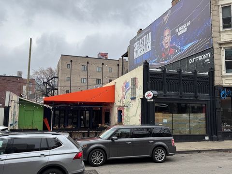 215 W North Avenue Chicago IL 60610