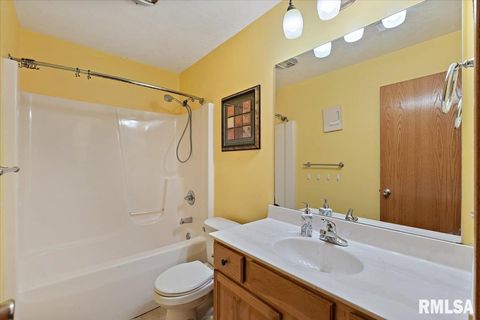 Tiny photo for 525 3RD Avenue, Hampton, IL 61256 (MLS # QC4268044)