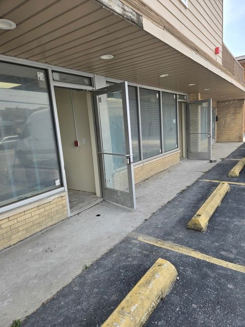 8801 S Roberts Road Hickory Hills IL 60457