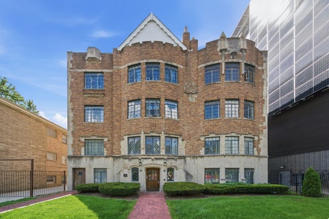 Photo of 408 S Austin Boulevard #2N, Oak Park, IL 60304 (MLS # 12746853)