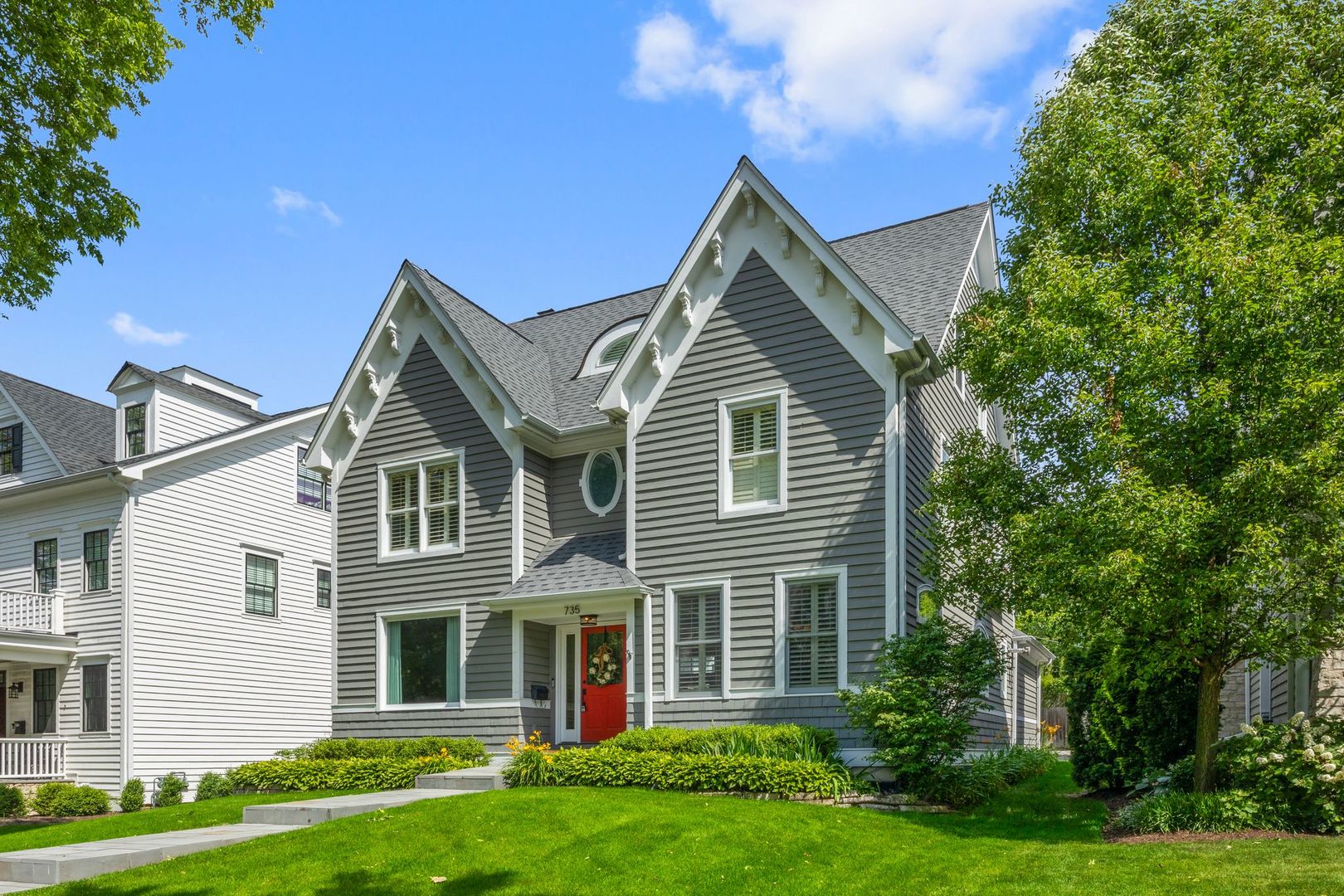 735 W 8th Street