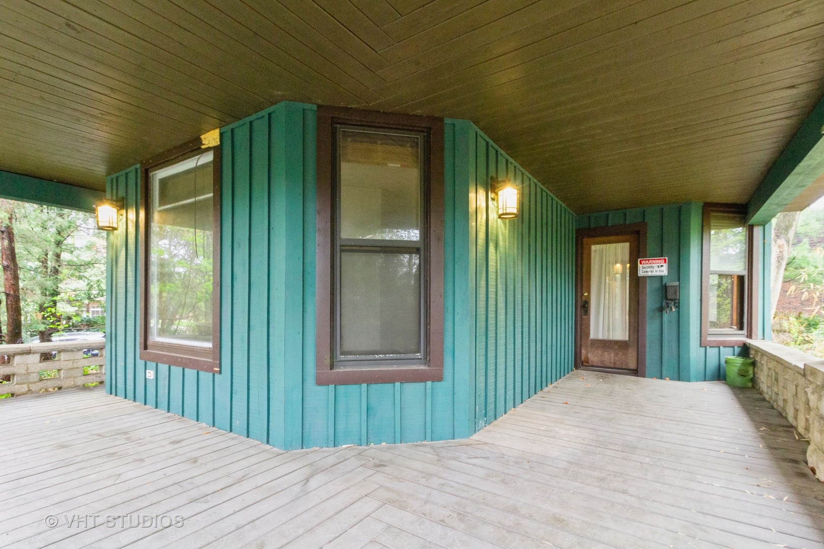 300 N River Road