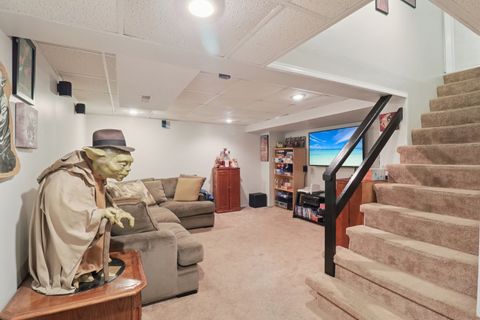 Tiny photo for 610 Maple Drive, Buffalo Grove, IL 60089 (MLS # 12519340)