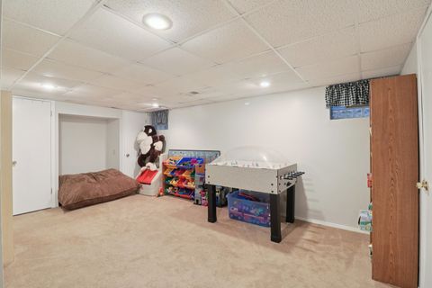 Tiny photo for 610 Maple Drive, Buffalo Grove, IL 60089 (MLS # 12519340)