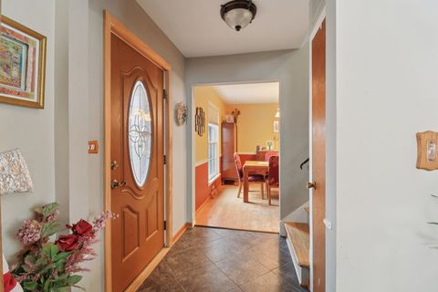 Tiny photo for 610 Maple Drive, Buffalo Grove, IL 60089 (MLS # 12519340)