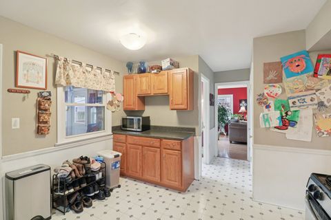 Tiny photo for 610 Maple Drive, Buffalo Grove, IL 60089 (MLS # 12519340)