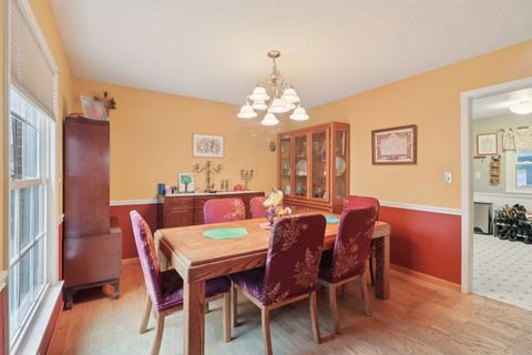 Tiny photo for 610 Maple Drive, Buffalo Grove, IL 60089 (MLS # 12519340)