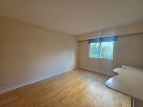 Tiny photo for 375 Plum Creek Drive #103, Wheeling, IL 60090 (MLS # 12683874)