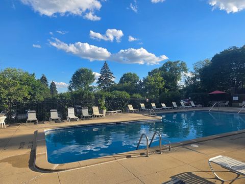 Tiny photo for 375 Plum Creek Drive #103, Wheeling, IL 60090 (MLS # 12683874)