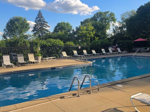 Tiny photo for 375 Plum Creek Drive #103, Wheeling, IL 60090 (MLS # 12683874)