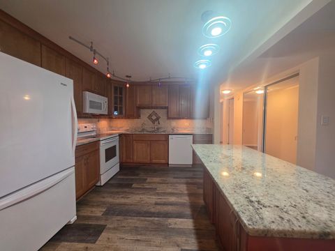 Tiny photo for 375 Plum Creek Drive #103, Wheeling, IL 60090 (MLS # 12683874)