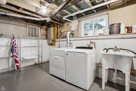 Tiny photo for 3757 N Bosworth Avenue, Chicago, IL 60613 (MLS # 12714420)