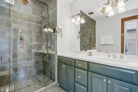 Tiny photo for 3757 N Bosworth Avenue, Chicago, IL 60613 (MLS # 12714420)