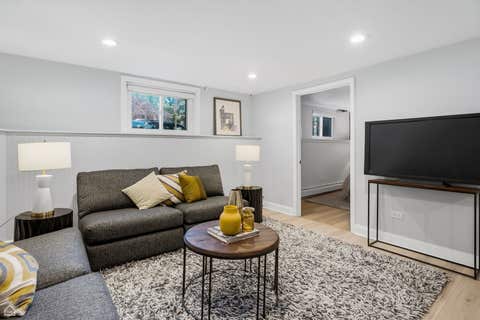 Tiny photo for 3757 N Bosworth Avenue, Chicago, IL 60613 (MLS # 12714420)