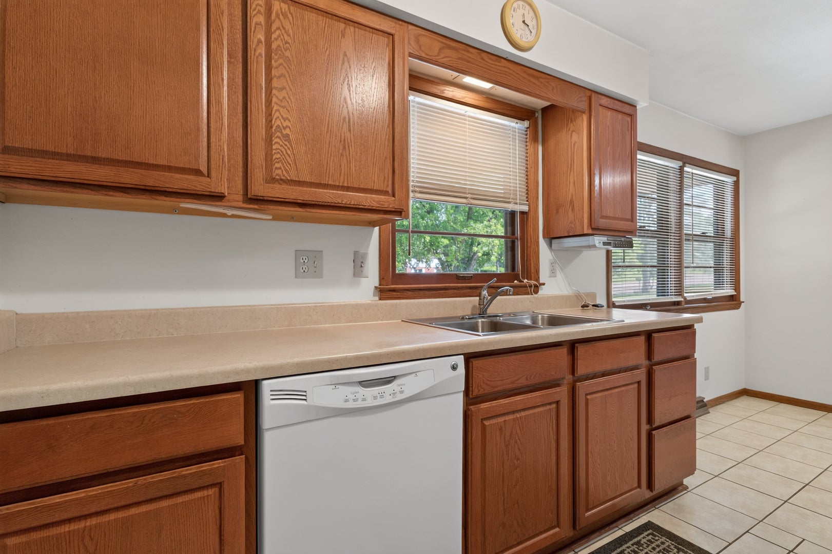 1112 Prestwick Parkway