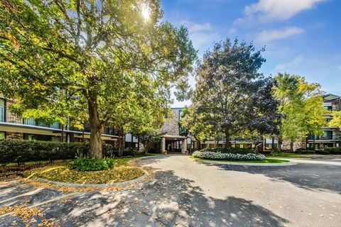 A home in Mount Prospect