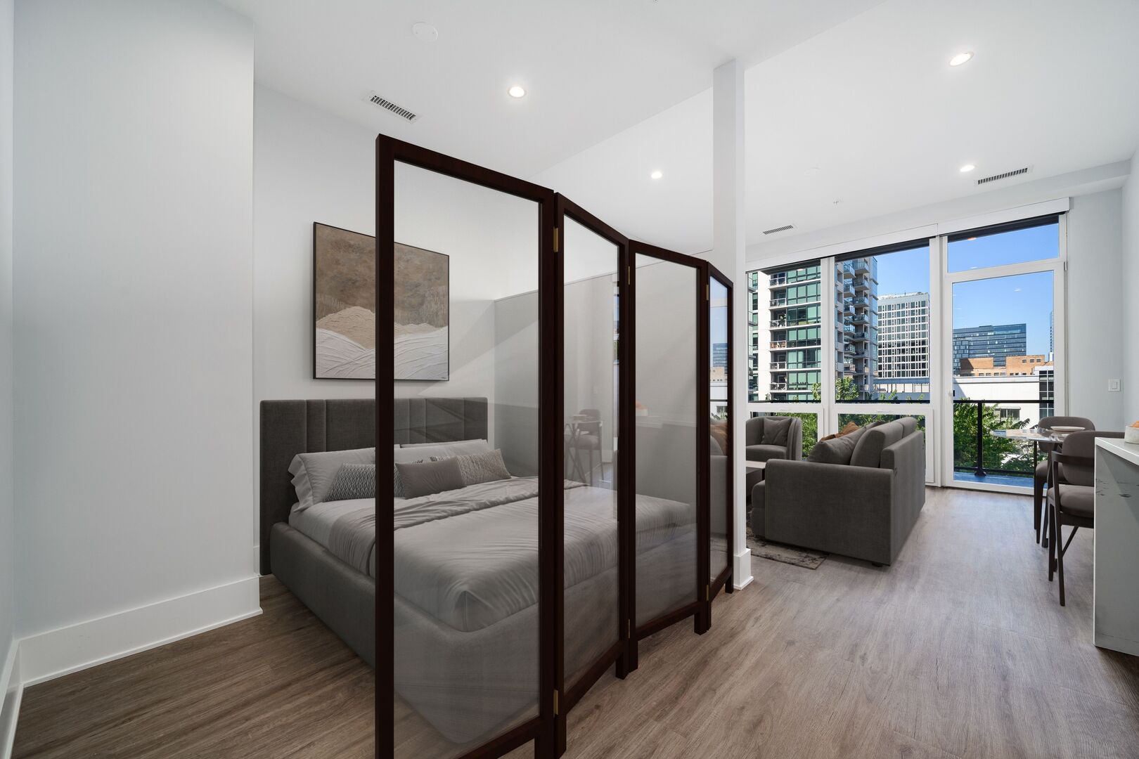 812 W Adams Street 408