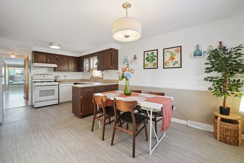 Tiny photo for 6864 176th Street, Tinley Park, IL 60477 (MLS # 12527626)