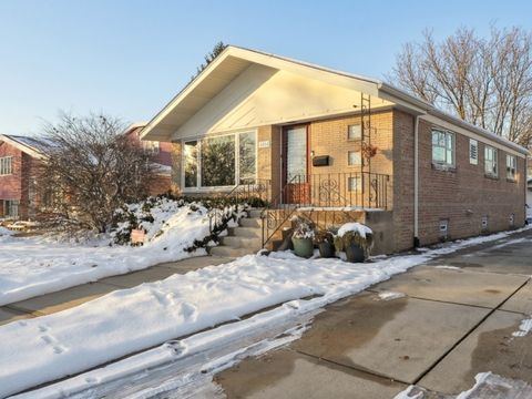 Photo of 6864 176th Street, Tinley Park, IL 60477 (MLS # 12527626)