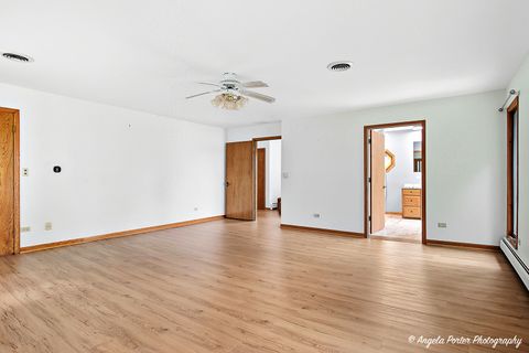 Tiny photo for 22806 W Loon Lake Boulevard, Antioch, IL 60002 (MLS # 12489022)