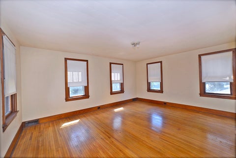 Tiny photo for 911 Illinois Avenue, Ottawa, IL 61350 (MLS # 12725436)