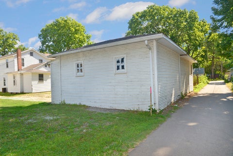Tiny photo for 911 Illinois Avenue, Ottawa, IL 61350 (MLS # 12725436)
