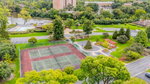 Tiny photo for 1441 Fox Lane #10F, Hinsdale, IL 60521 (MLS # 12753058)
