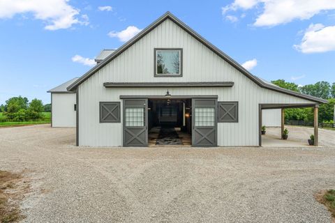Tiny photo for 354 E 1000 N, La Porte, IN 46350 (MLS # 12127437)