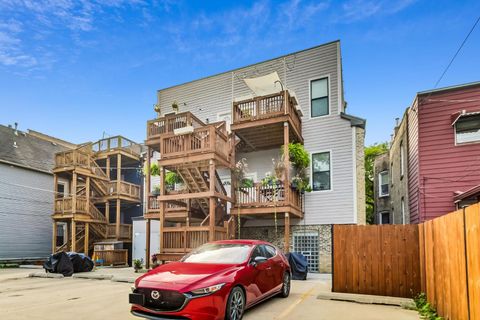 Tiny photo for 1847 N Kedzie Avenue #1N, Chicago, IL 60647 (MLS # 12533186)