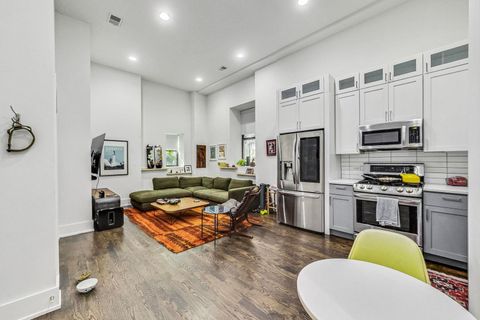 Tiny photo for 1847 N Kedzie Avenue #1N, Chicago, IL 60647 (MLS # 12533186)